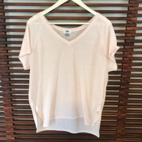 Old Navy tee - Picture 1 of 6